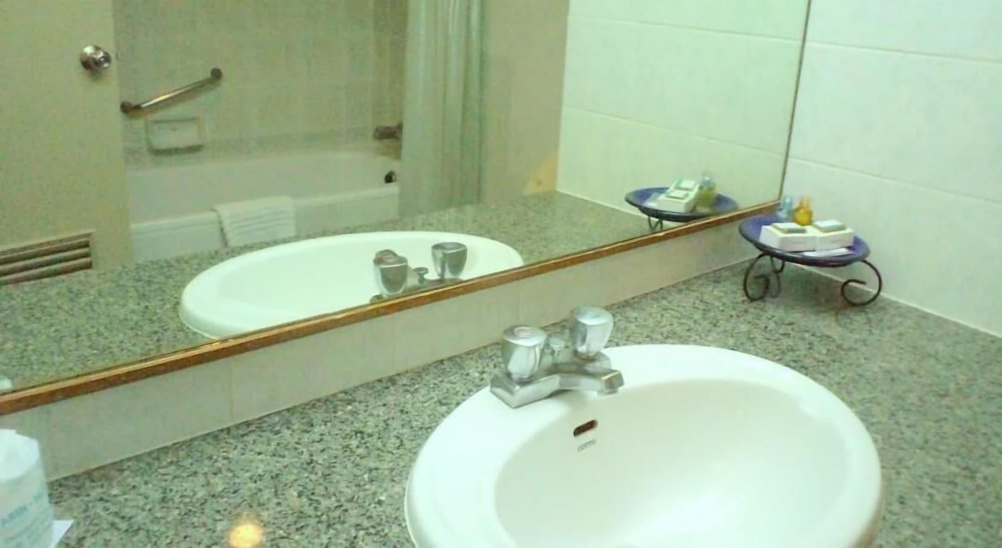 צ'יאנג מאי Tarin Hotel מראה חיצוני תמונה